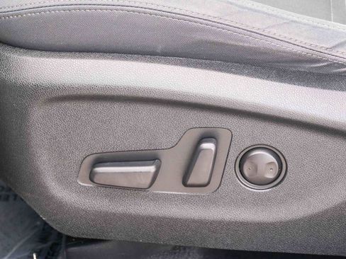 Used 2019 Kia Sorento FWD V6 image 25