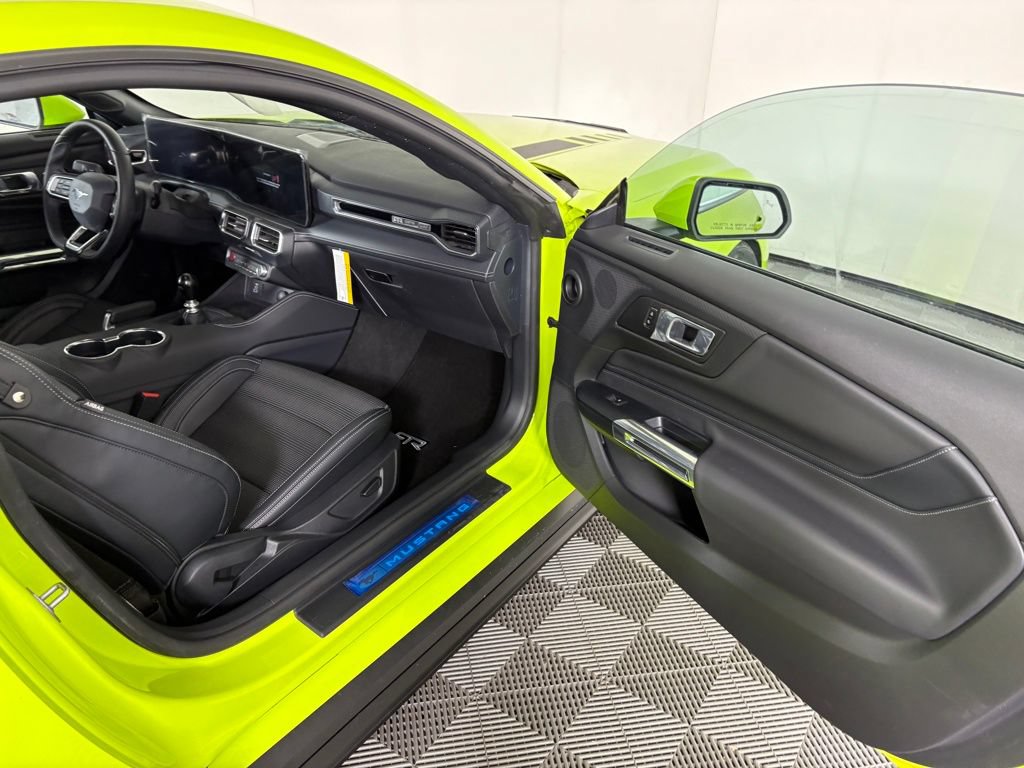 New 2025 Ford Mustang GT Premium w/ GT Performance Package RWD image 34