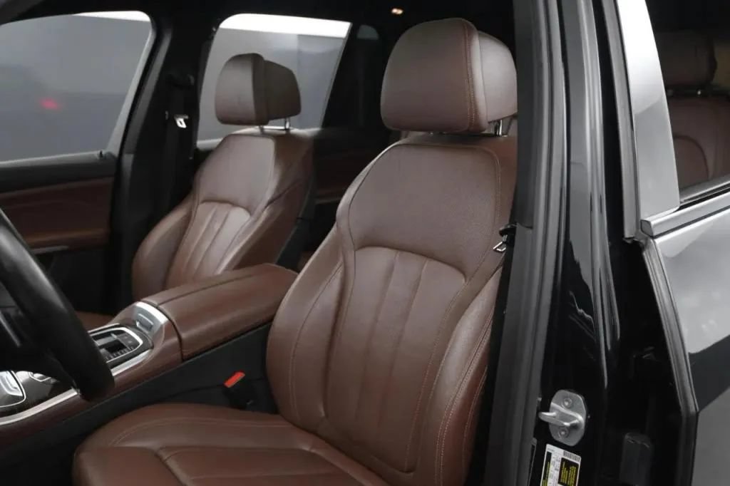 Used 2020 BMW X5 xDrive40i w/ M Sport Package AWD/4WD image 39