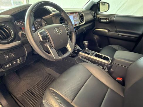 Used 2023 Toyota Tacoma Limited AWD/4WD image 14