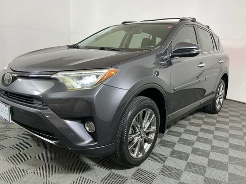 Used 2017 Toyota RAV4 Limited image 2