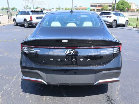New 2026 Hyundai Sonata SE FWD image 20