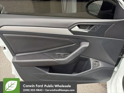 Used 2023 Volkswagen Jetta Sport image 13