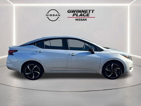 New 2025 Nissan Versa SR w/ Trunk Package image 4