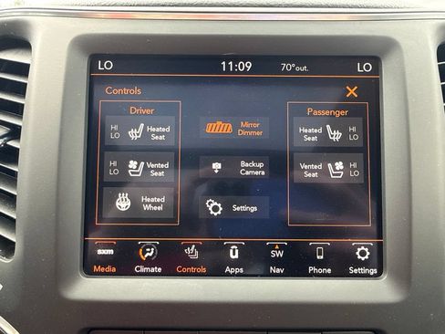 Used 2023 Jeep Cherokee Altitude Lux w/ Lux Elite Package AWD/4WD image 44