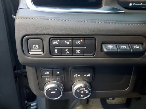 Used 2023 GMC Yukon Denali AWD/4WD image 37