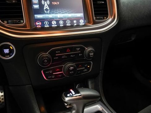 Used 2019 Dodge Charger R/T w/ Driver Confidence Group RWD image 11