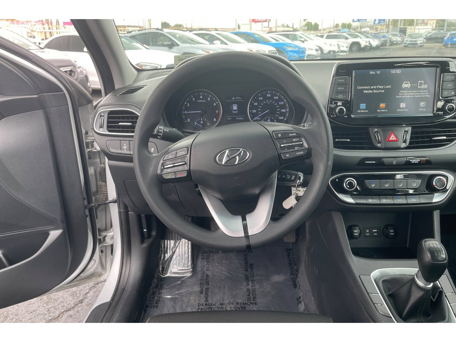 Used 2018 Hyundai Elantra GT FWD image 16