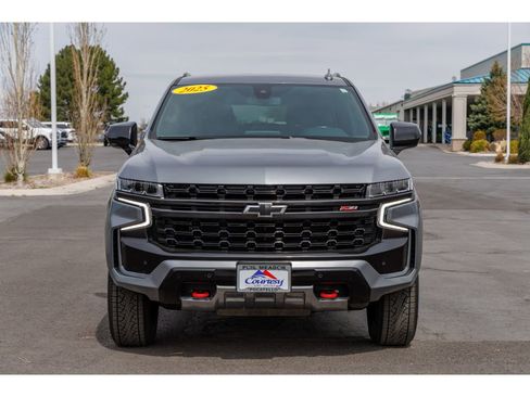 Used 2022 Chevrolet Suburban Z71 image 8