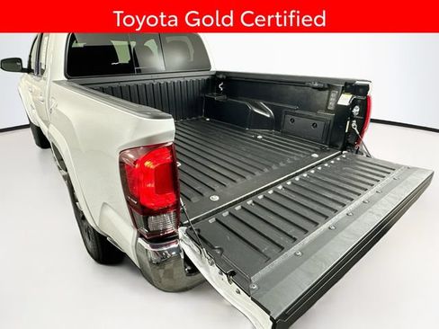 Certified 2023 Toyota Tacoma SR5 AWD/4WD image 26