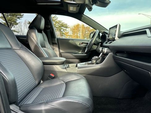 Used 2020 Toyota RAV4 XSE w/ XSE Grade Weather Package image 23