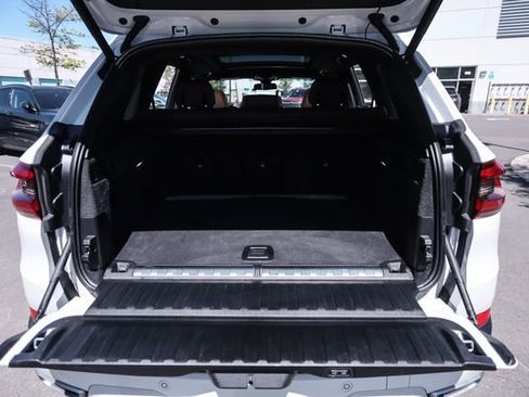 Used 2021 BMW X5 xDrive45e w/ Parking Assistance Package AWD/4WD image 60