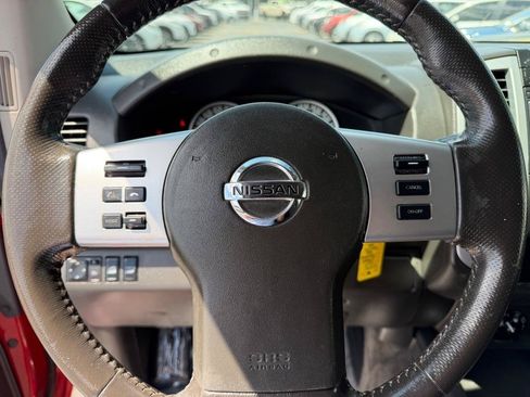 Used 2017 Nissan Frontier PRO-4X w/ Pro-4x Graphics Package AWD/4WD image 31