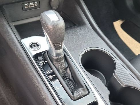 Used 2025 Nissan Altima 2.5 SV FWD image 28