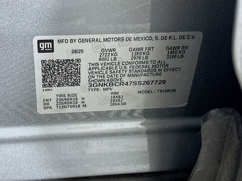 Used 2025 Chevrolet Blazer LT FWD image 12