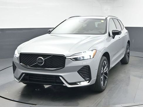 New 2026 Volvo XC60 B5 Plus w/ Protection Package Premier image 3