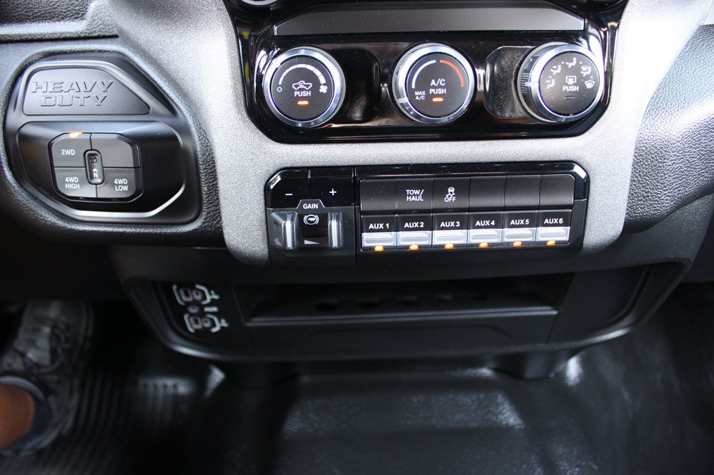 Used 2025 RAM 2500 Tradesman AWD/4WD image 36