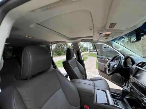 Used 2018 Lexus GX 460 w/ Navigation Package AWD/4WD image 44