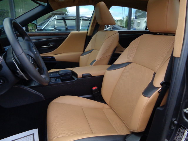 Used 2022 Lexus ES 350 w/ Premium Package FWD image 9