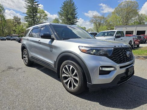 Used 2023 Ford Explorer ST AWD/4WD image 1