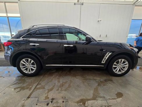 Used 2016 INFINITI QX70 AWD w/ Premium Package image 6
