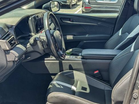 Used 2025 Toyota Camry SE FWD image 18