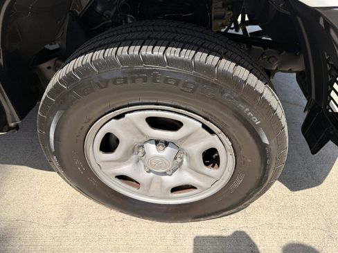 Used 2014 Toyota Tacoma 2WD Access Cab w/ Convenience Package image 10