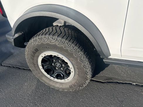 Used 2021 Ford Bronco Badlands w/ Sasquatch Package image 14