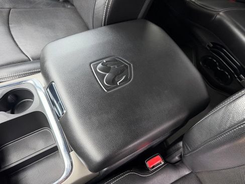 Used 2016 RAM 2500 Laramie w/ Convenience Group AWD/4WD image 26