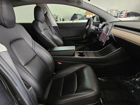 Used 2018 Tesla Model 3 Long Range RWD image 13