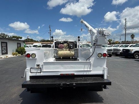 Used 2006 Ford F350 XL image 7