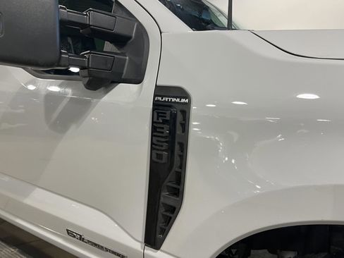 Used 2025 Ford F350 Platinum w/ FX4 Off-Road Package AWD/4WD image 39