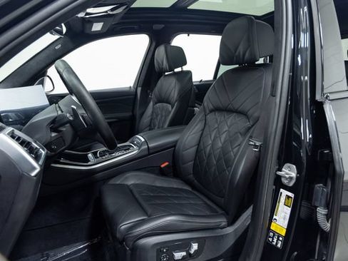 Used 2024 BMW X5 M60i AWD/4WD image 22