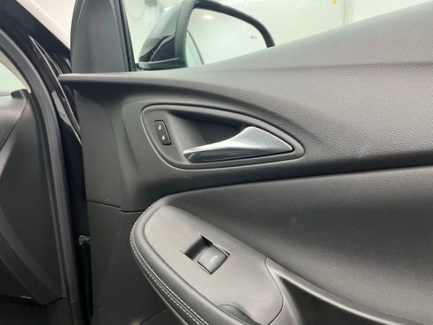 Used 2024 Buick Encore GX Sport Touring w/ Comfort Package image 32