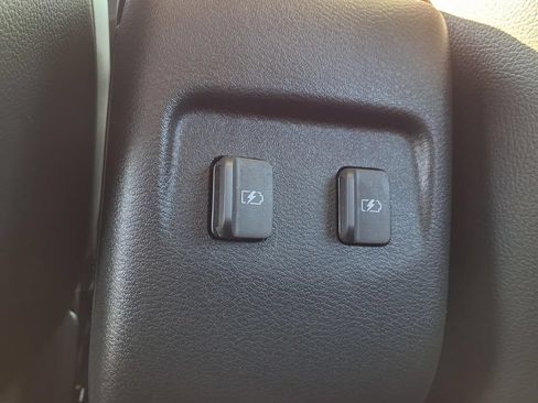 Used 2024 Nissan Kicks SR w/ SR Premium Package FWD image 24