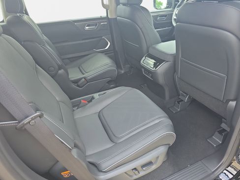 New 2026 INFINITI QX80 Luxe image 11