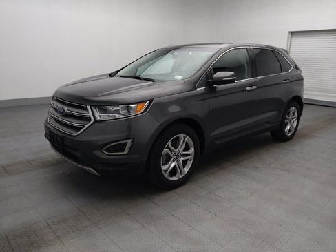 Used 2018 Ford Edge Titanium AWD/4WD image 2