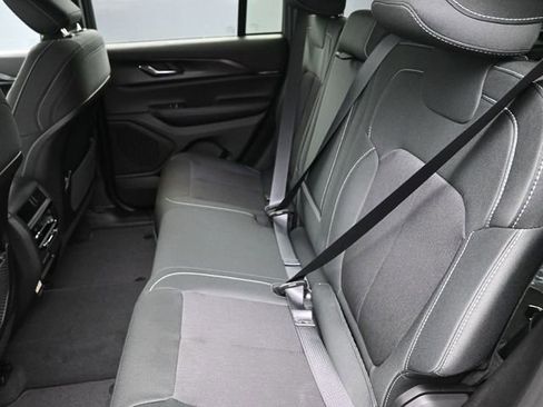 New 2026 Jeep Grand Cherokee Laredo X RWD image 17