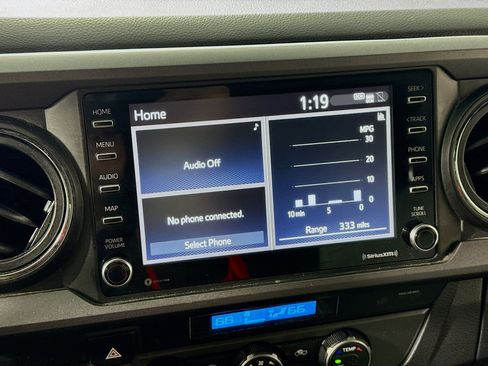 Used 2021 Toyota Tacoma TRD Sport image 16