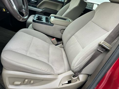 Used 2018 Chevrolet Silverado 1500 LT w/ Texas Edition image 7