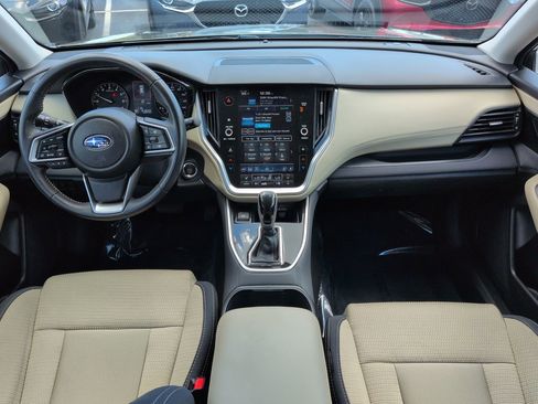 Used 2025 Subaru Outback Premium AWD/4WD image 15