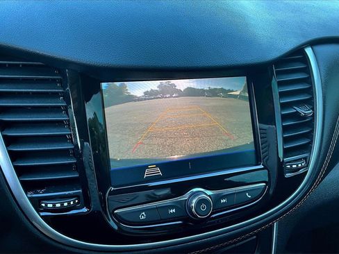 Certified 2021 Chevrolet Trax LT image 14