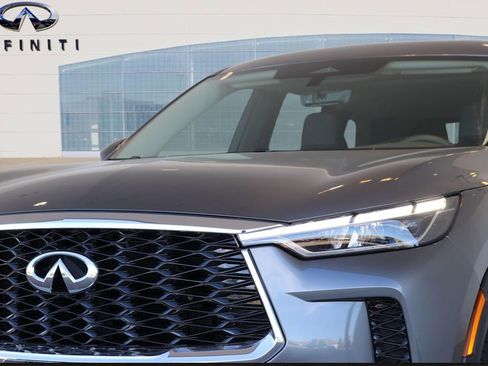 Certified 2025 INFINITI QX60 Pure image 11