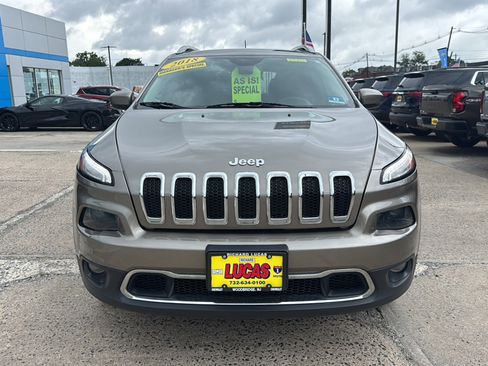 Used 2018 Jeep Cherokee Limited AWD/4WD image 3