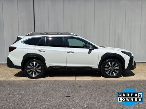 Used 2024 Subaru Outback Touring XT AWD/4WD image 2