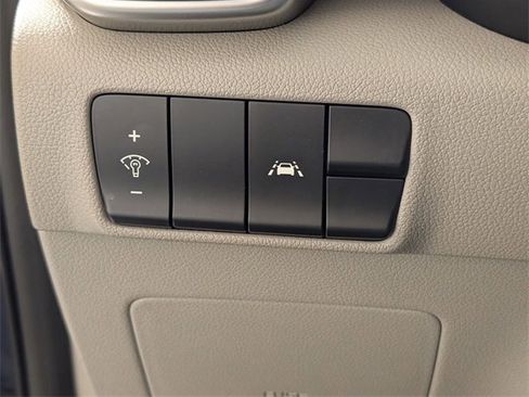 Used 2020 Kia Sportage LX image 13