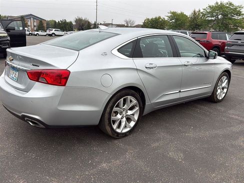 Used 2018 Chevrolet Impala Premier FWD image 6