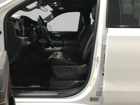New 2026 GMC Sierra 1500 AT4 w/ AT4 Premium Package AWD/4WD image 7