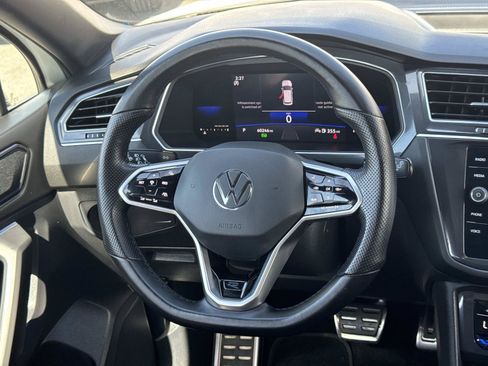 Certified 2023 Volkswagen Tiguan SE R-Line FWD image 10