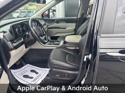 Used 2023 Kia Carnival LX image 12